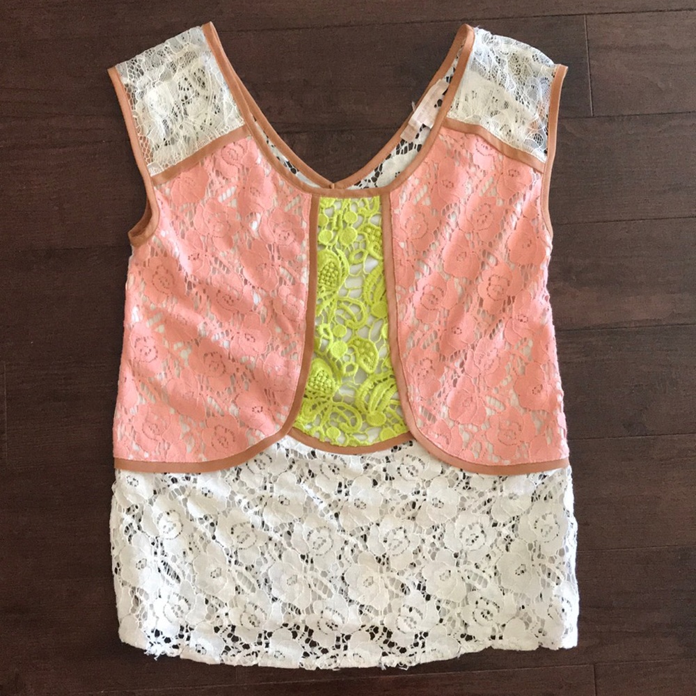 Anthropologie Champagne & Strawberry Lace S